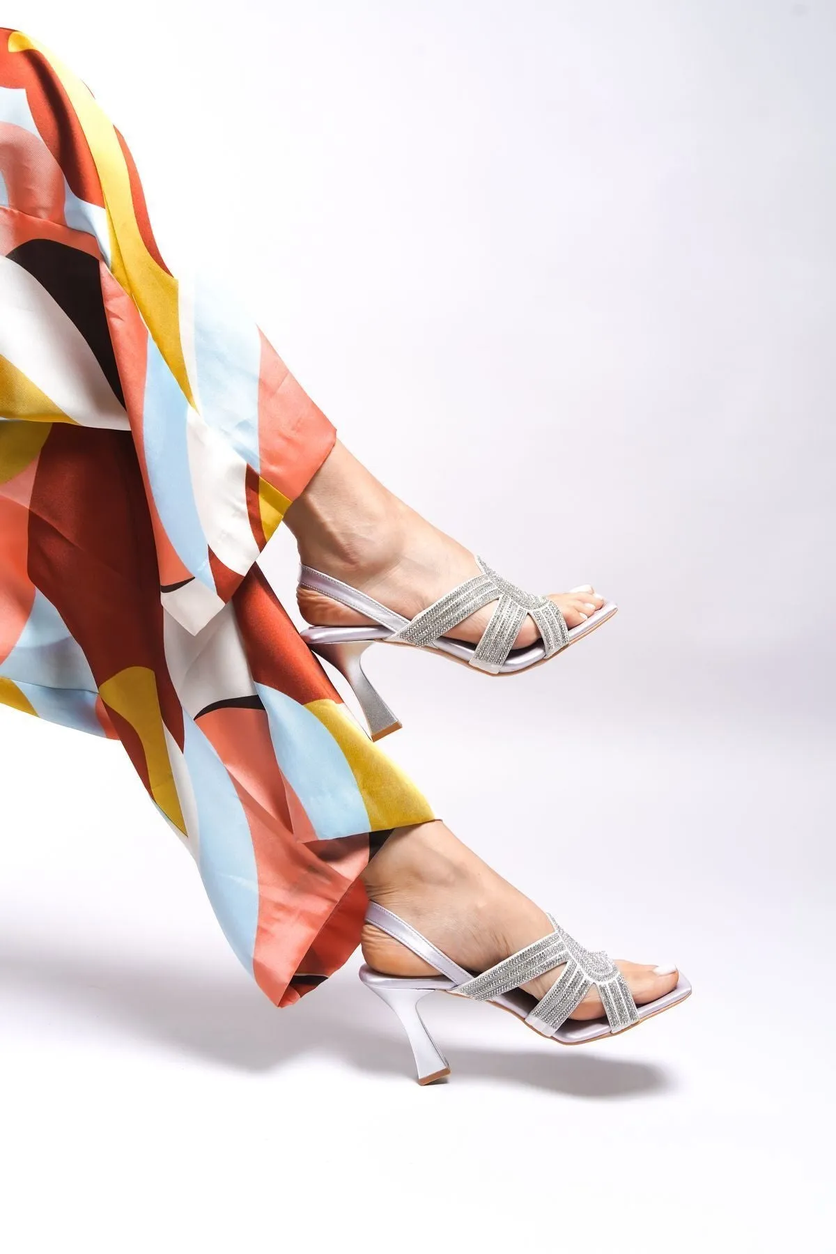 Ceeguen Women Heels Shoes 0012174 Silver Satin