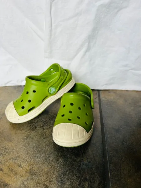 Crocs, green, size c8, Shoes 8 (Toddler:2-4yr)