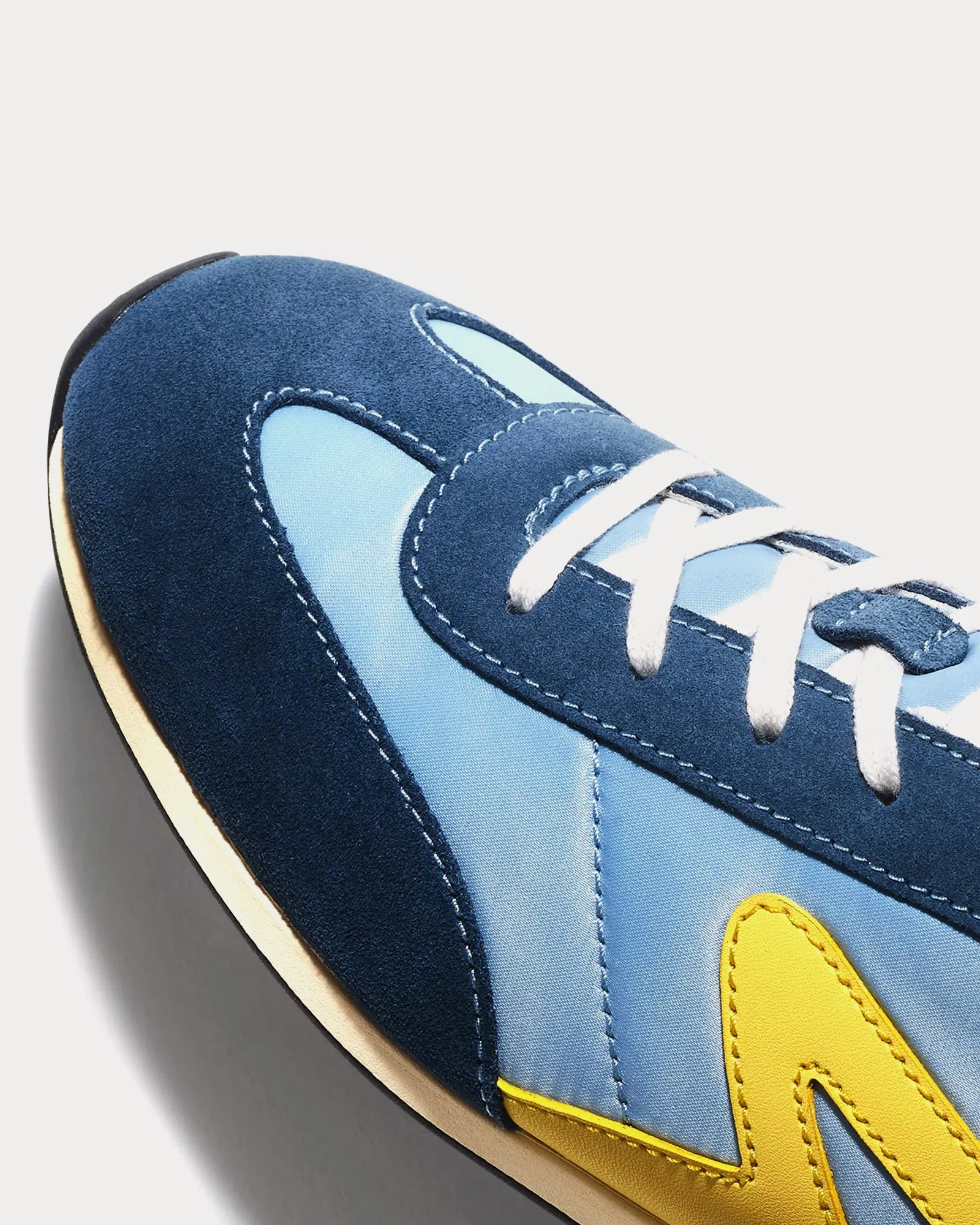 Retro Runner Slim Mesh Denim Blue Low Top Sneakers